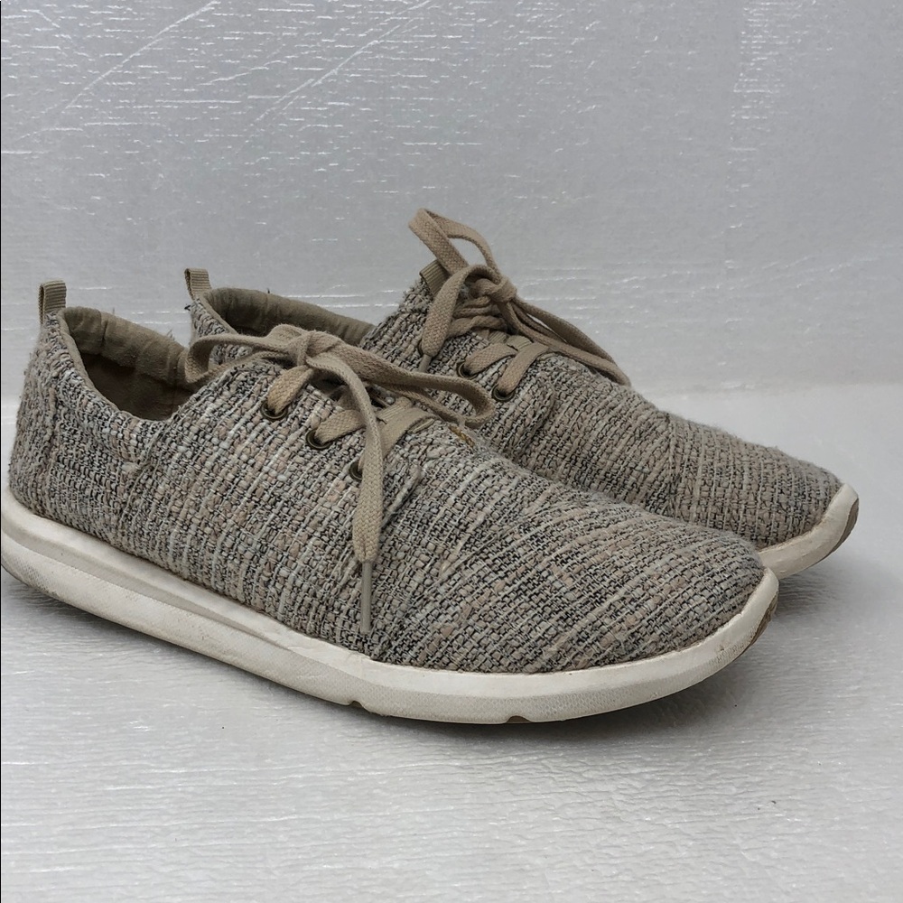 Tom’s Del Rey Boucle Sneakers Size 8